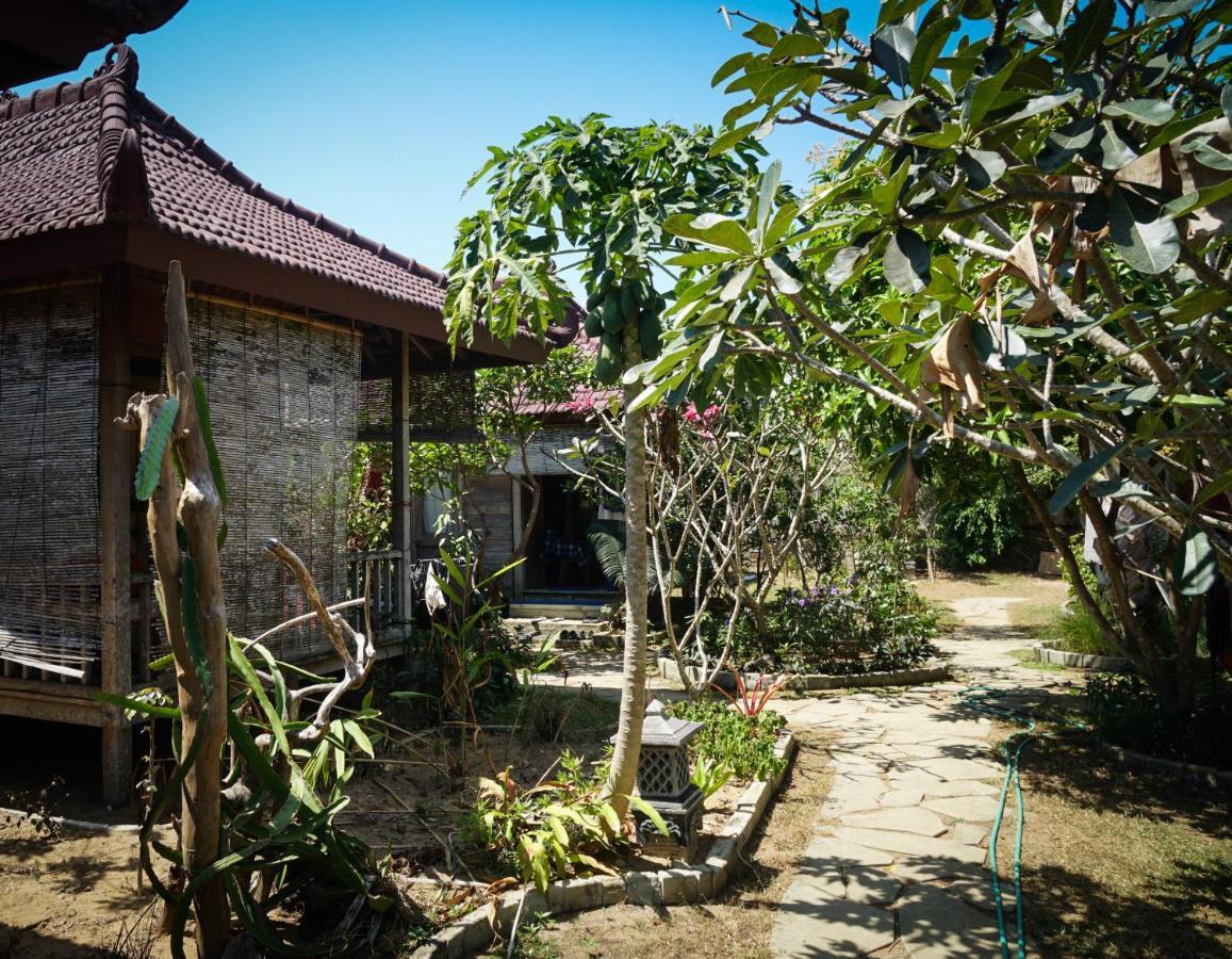 Harry'S Ocean House Pacitan Appartement Buitenkant foto